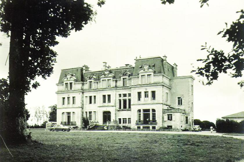 Vue du château. Années 1950, Prêt de Madame Cid